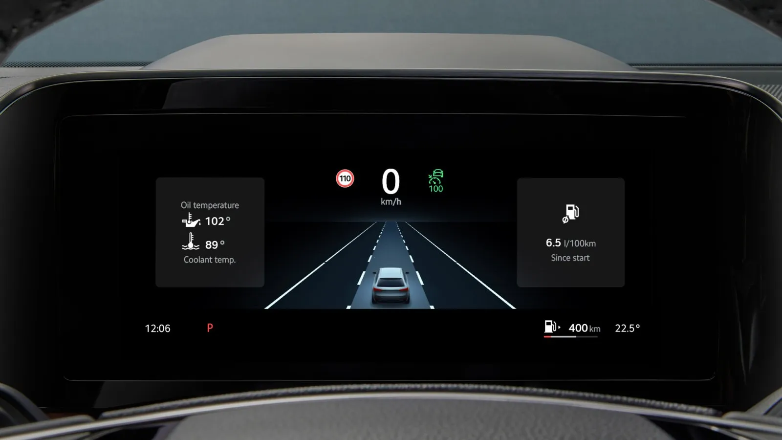 Das Infotainment-System mit einem 12,9-Zoll-Touchdisplay bietet modernste Konnektivität und intuitive Bedienung für ein nahtloses Fahrerlebnis.